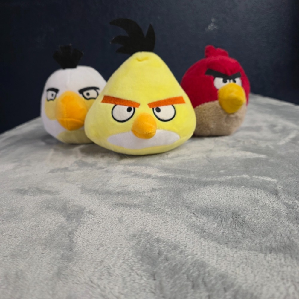 3 Angry Birds Plush Stuffed Animal Bundle Lot Red White Yellow
